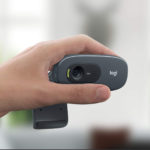 Full HD widescreen video calling: Logitech C270 let you make widescreen video calls in HD 720p at 30fps. The lense with 60-degree field of view covers all of the action HD lighting adjustment: Automatically improves the warmth and balance of your image for whatever setting you are in, so you look your best, even in dim environments Built-in noise-reducing mic: Enjoy clear conversation even in busy surroundings and streaming over wifi with noise reducing mic Universal clip: Attaches securely to your screen or works as a stand on a shelf or desk, the clip mounts at different angles to bring your friends and family all the details around you Ideal for laptop or tablet: Compatible with Windows 10 or later, Windows 8, Windows 7, Mac OS 10.10 or later, and Chrome OS via the USB port